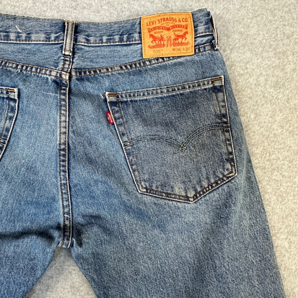 Levi's 505 Regular Fit Straight Leg Blue Denim Jeans‎ Mens 34X28 Medium Wash
